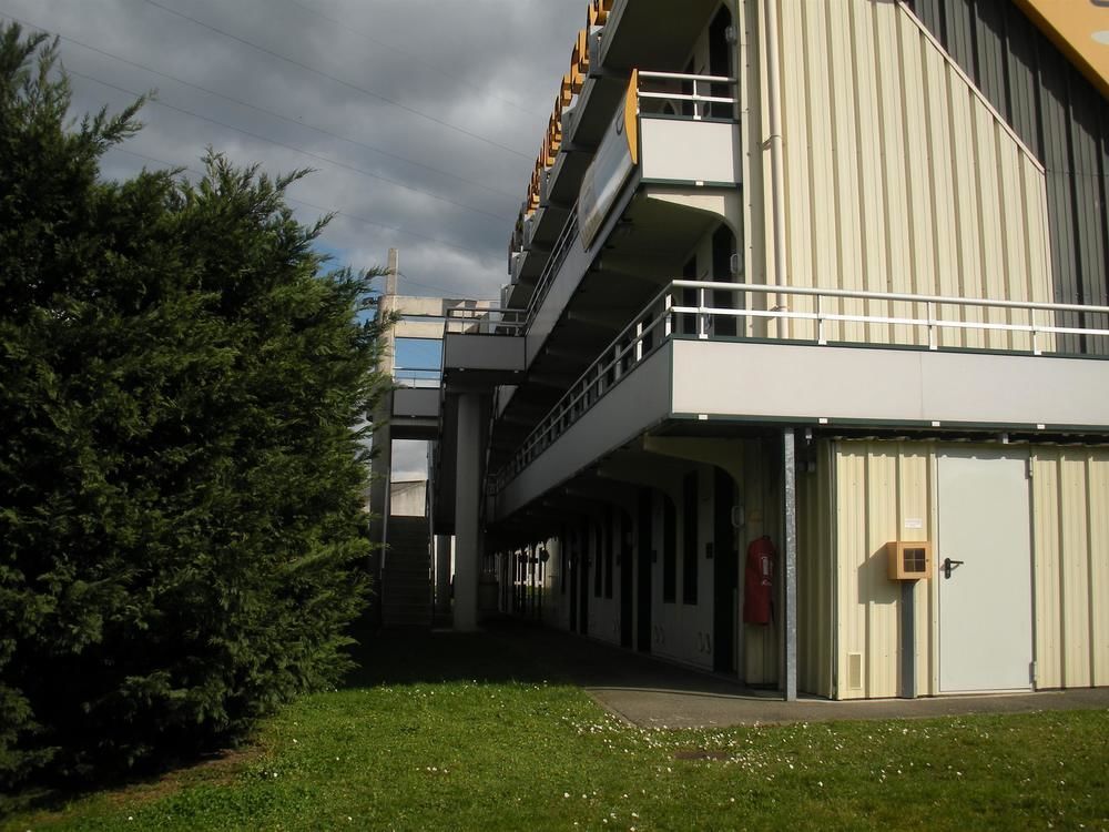 Premiere Classe Évreux Eksteriør billede The "Maison du Savoir"